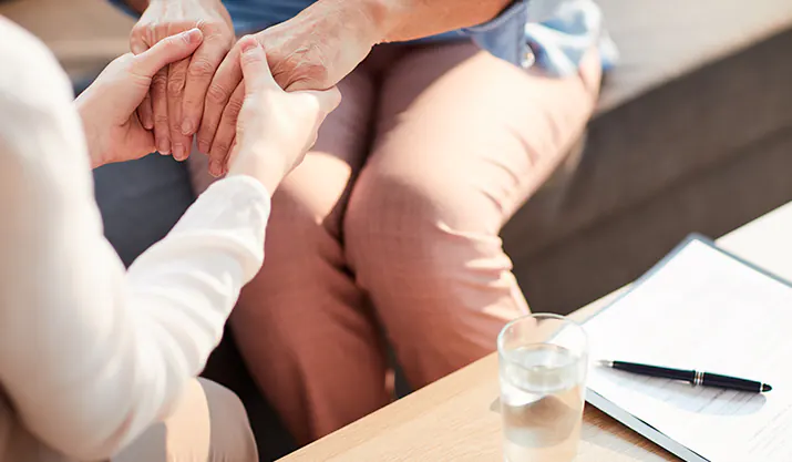 Comment obtenir de l’aide quand nous sommes touchés par le syndrome de Diogène ?